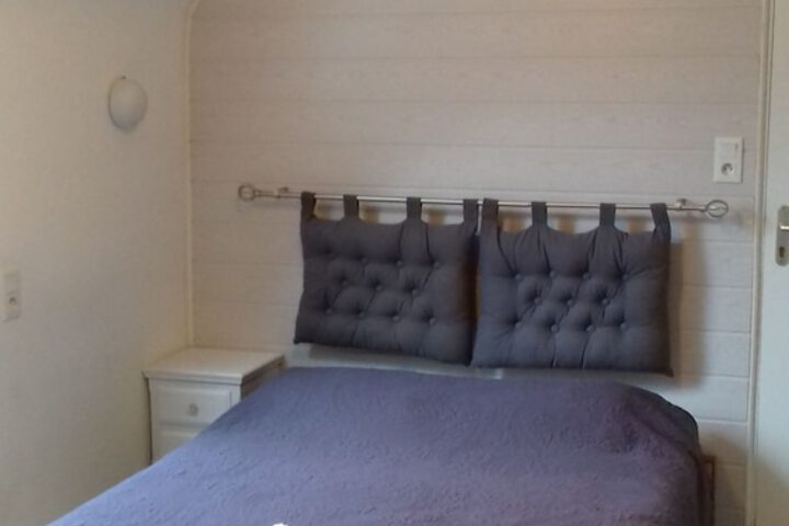 Room 4 of 27