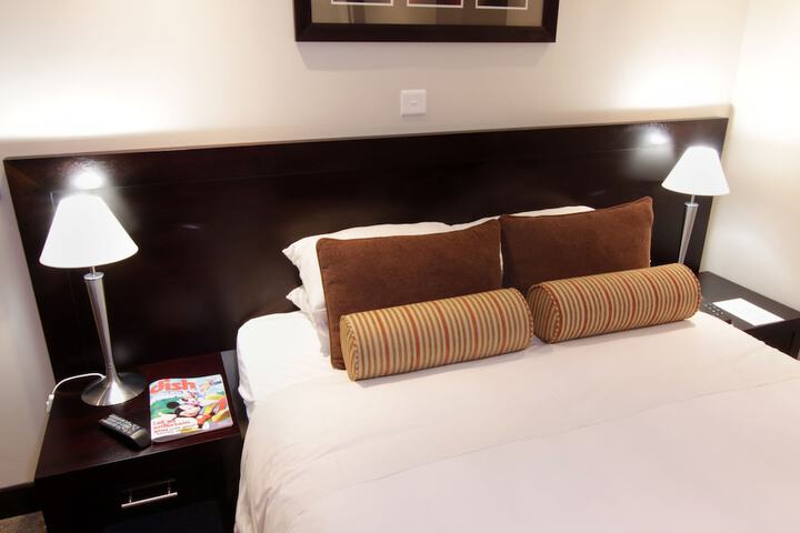 Room 15 of 118