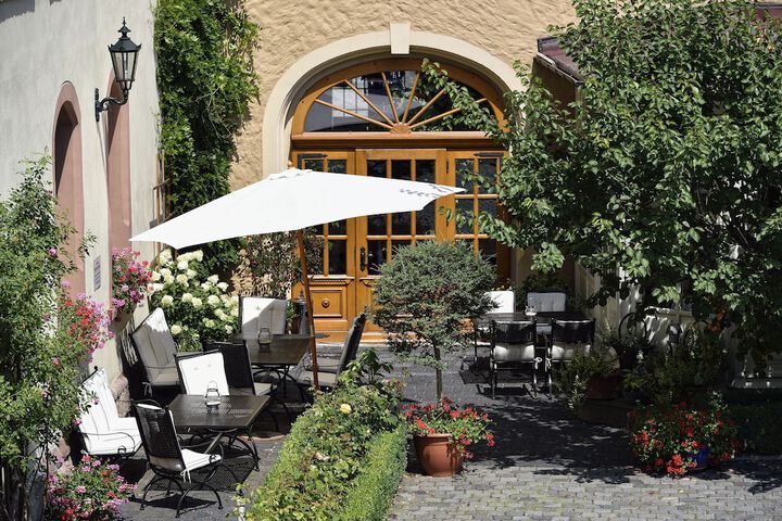 Hotel Exterior 46 of 56