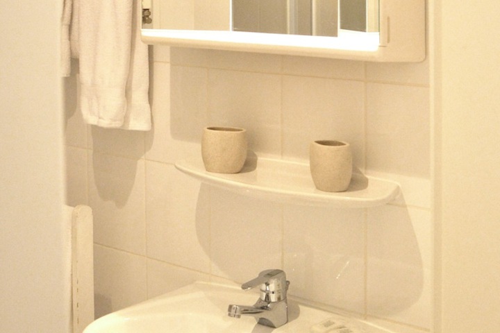 Room 170 of 238