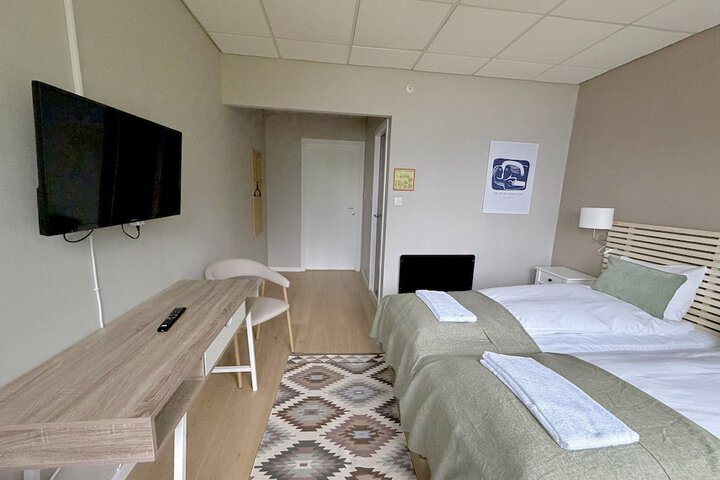 Room 16 of 83