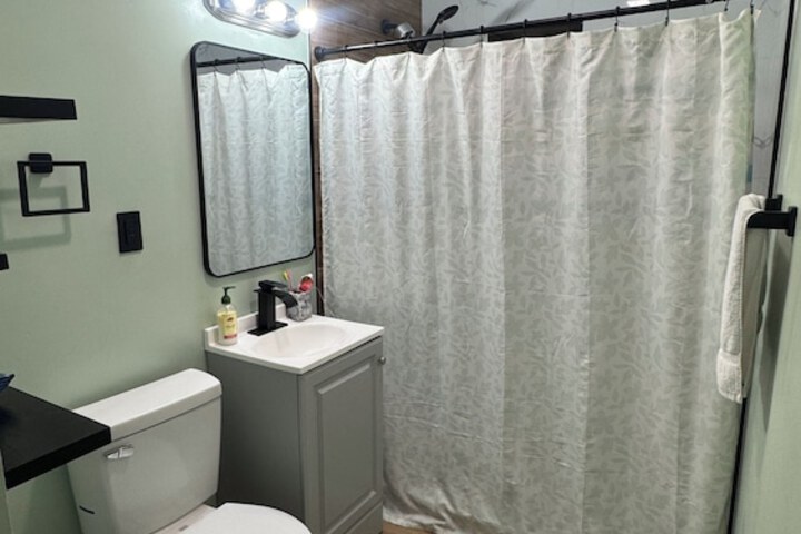 Room 9 of 14