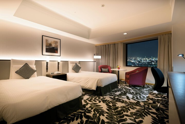 Room 27 of 148