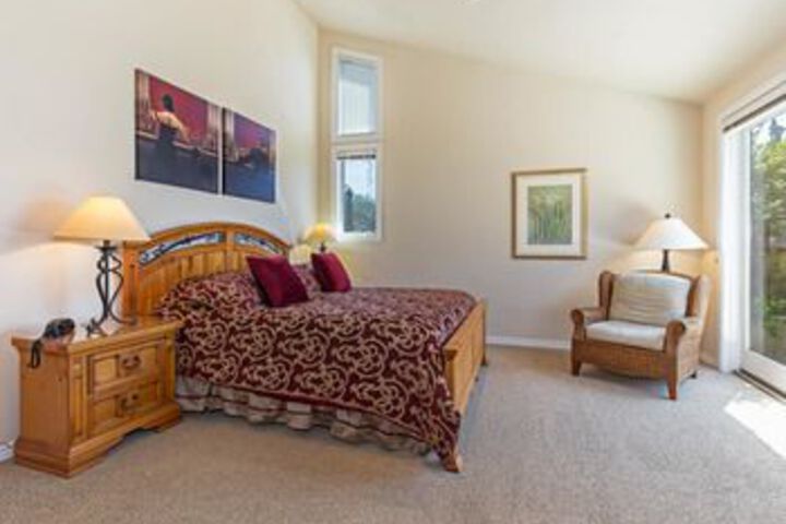 Room 10 of 20