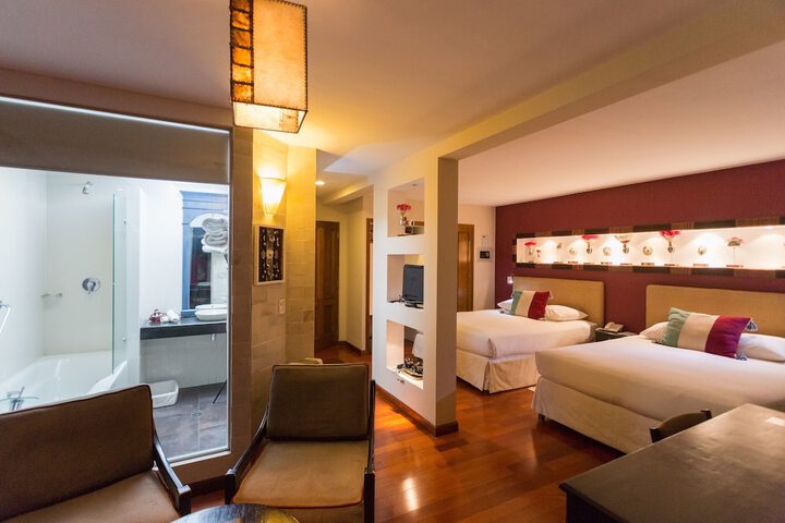 Room 21 of 82