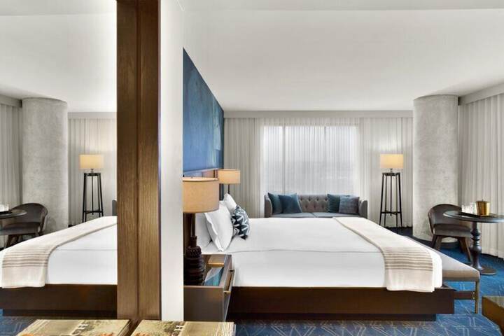 Room 45 of 121