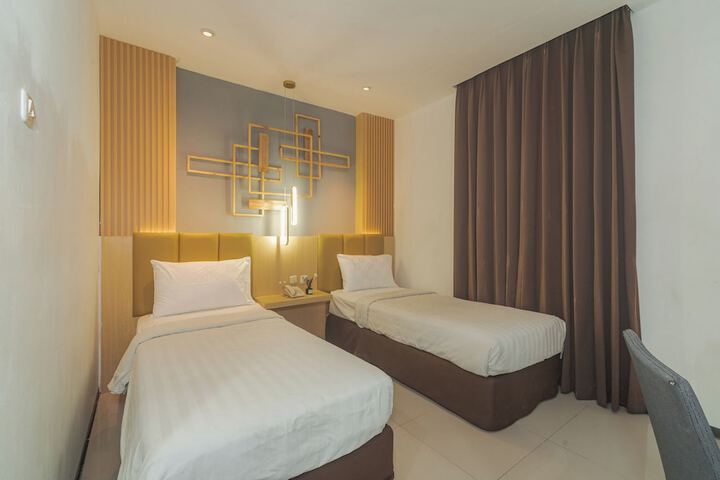 Room 15 of 41
