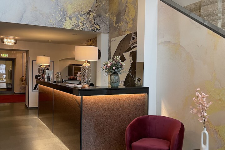 Hotel Interior 6 of 79