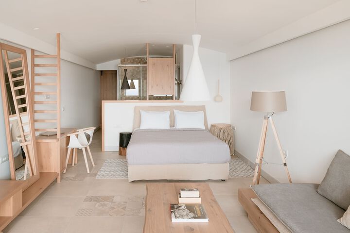 Room 8 of 51