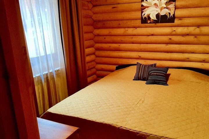 Room 2 of 13