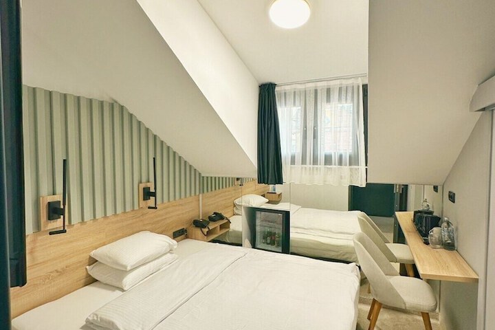 Room 30 of 58