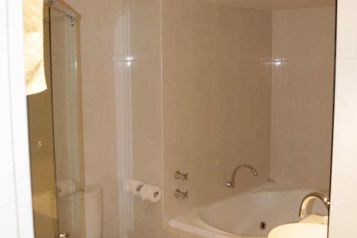 Room 19 of 35