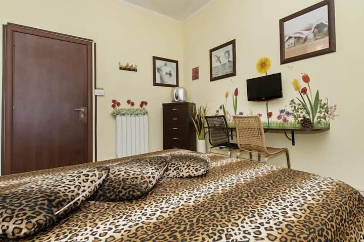Room 8 of 22