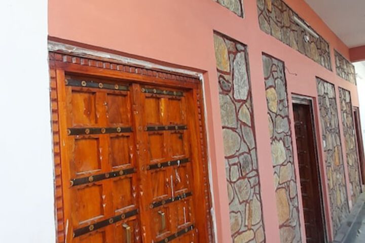 Room 9 of 51