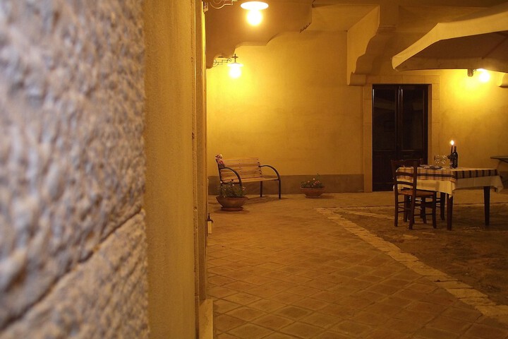 Hotel Exterior 70 of 94