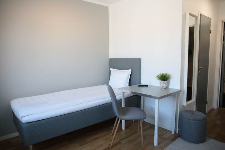 Room 19 of 46