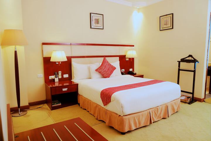 Room 5 of 56