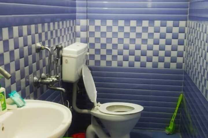 Room 6 of 40