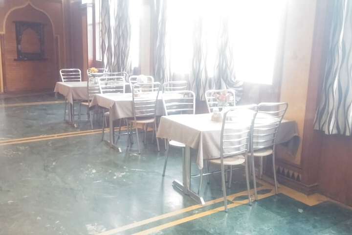 Dining 53 of 74