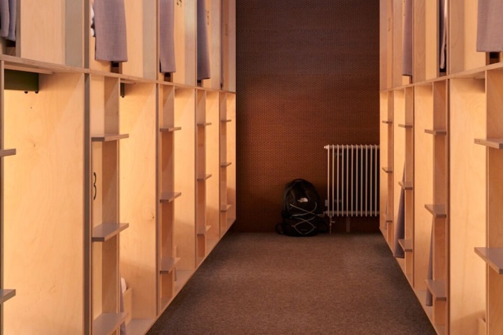 Room 26 of 35