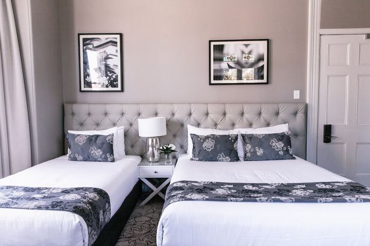 Room 28 of 50