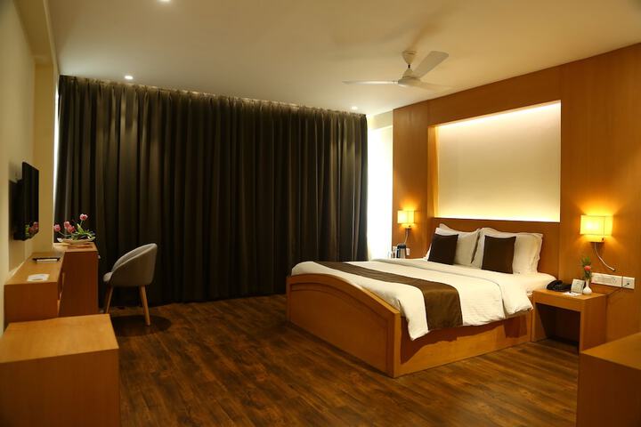 Room 6 of 45