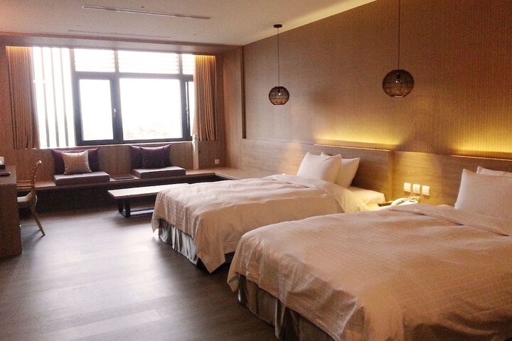 Room 8 of 21
