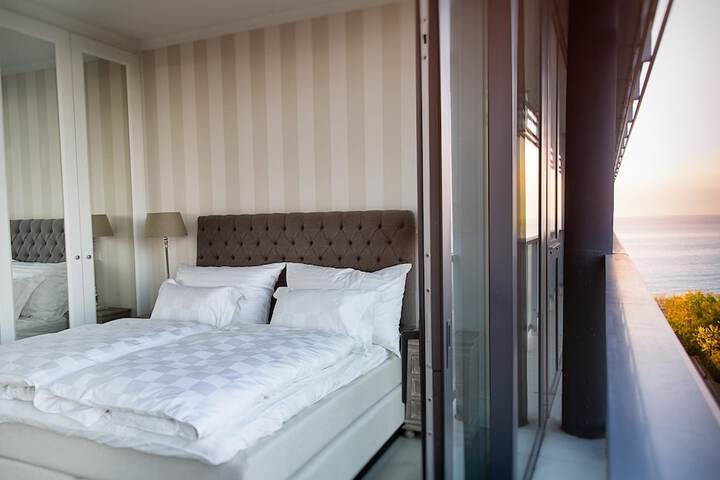 Room 19 of 272