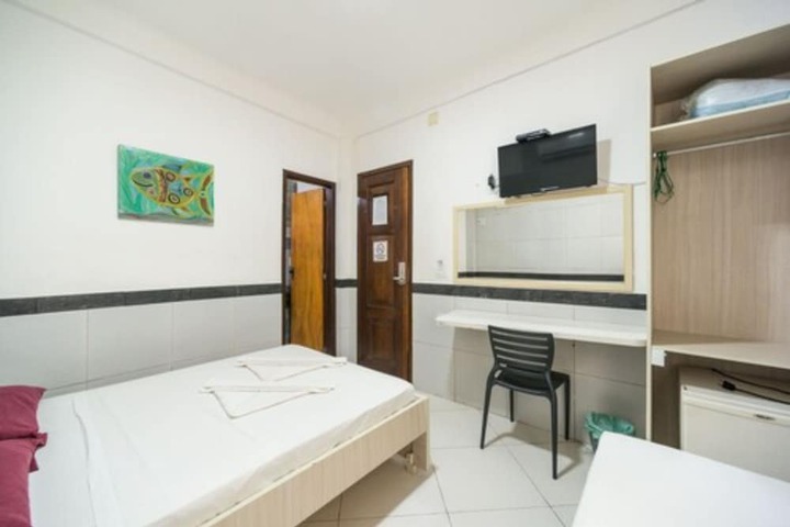 Room 52 of 94