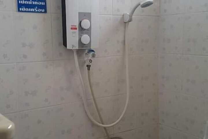 Room 14 of 19