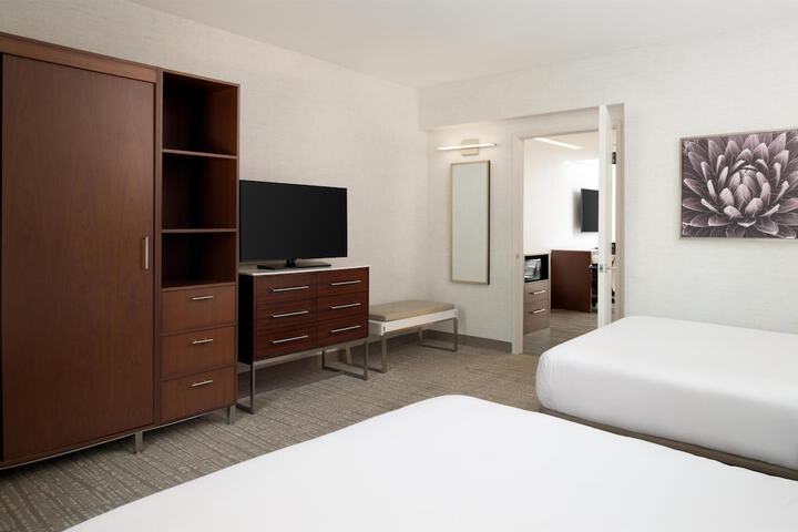 Room 6 of 89