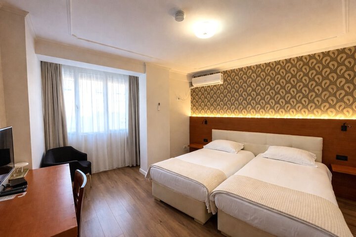 Room 29 of 85