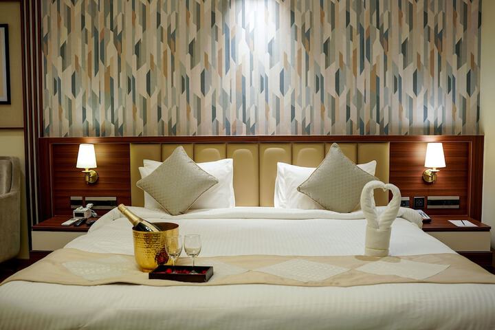Room 14 of 26