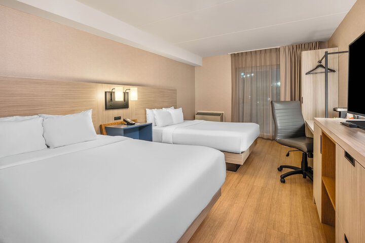Room 12 of 92