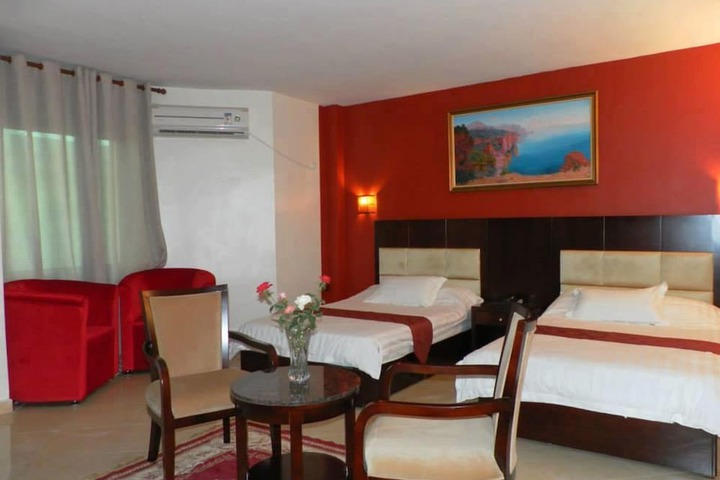 Room 5 of 17