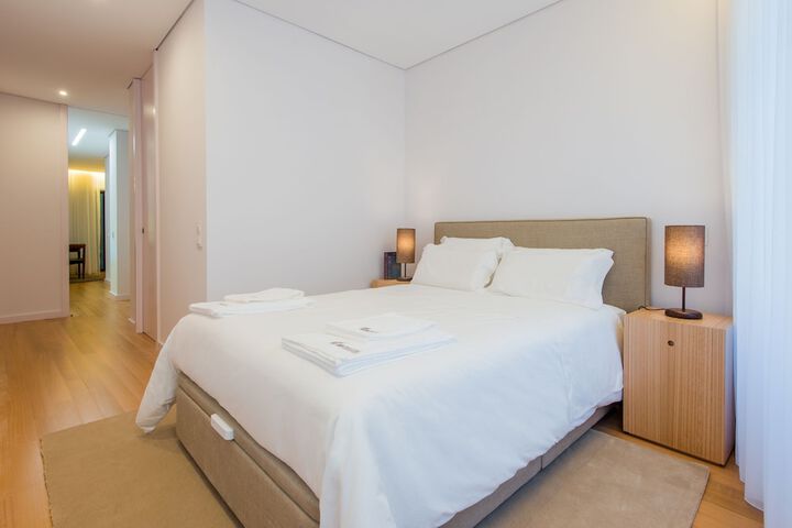 Room 4 of 65