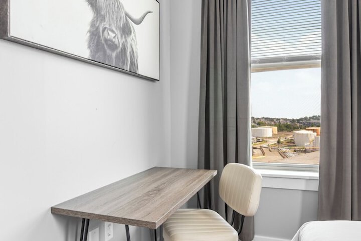 Room 55 of 232
