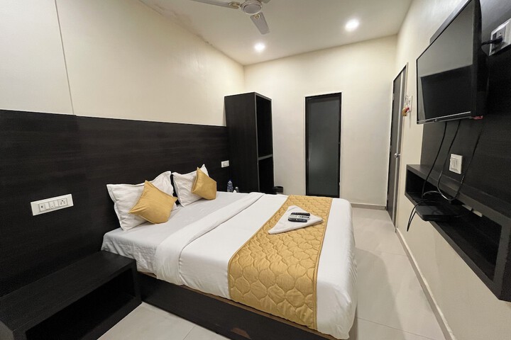 Hotel Wind Flower Regency - Near Kokilaben Hospital