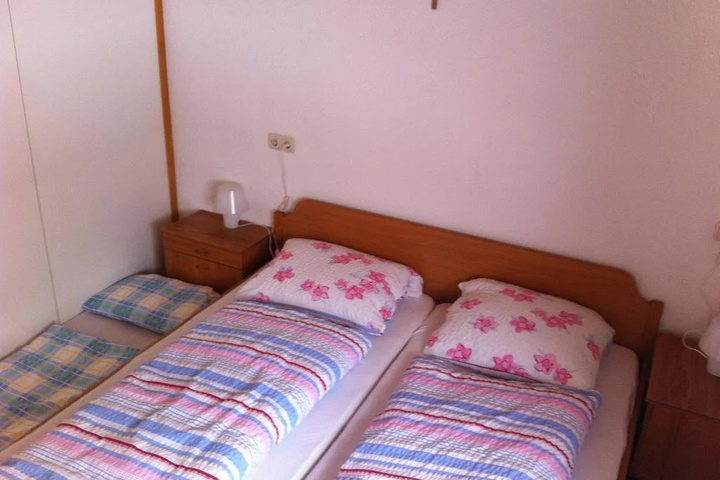 Room 15 of 26
