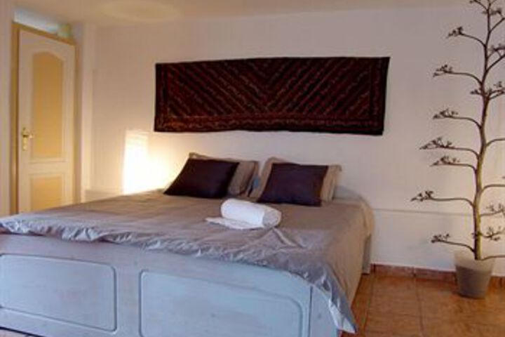 Room 28 of 46