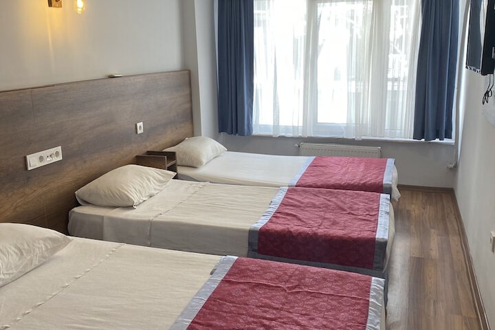 Room 5 of 27