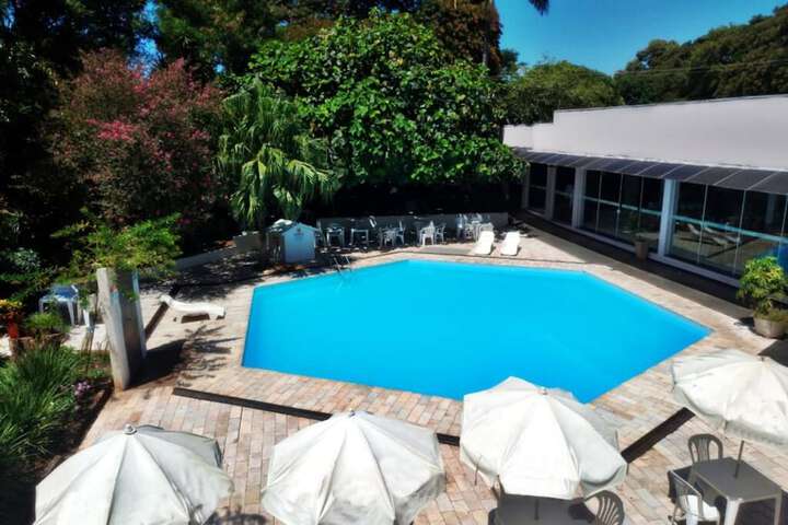Hotel Pool