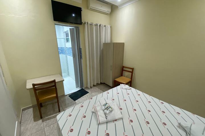 Room 5 of 14