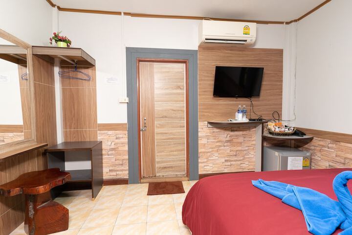Room 35 of 95