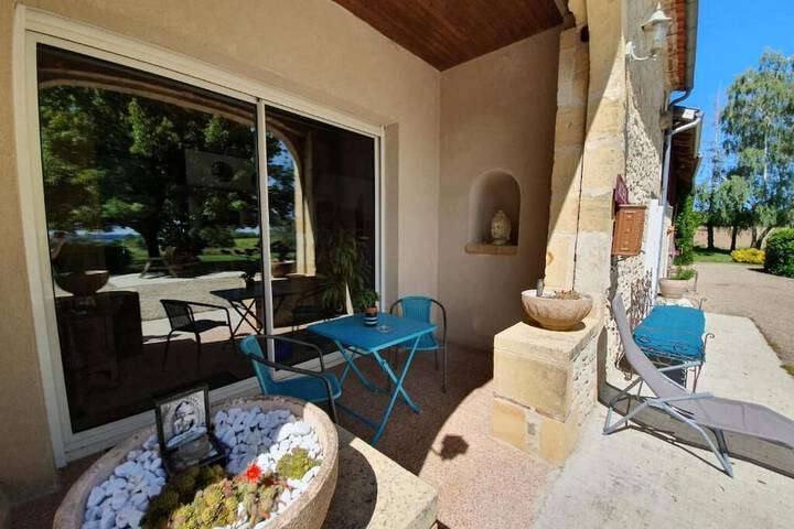 Terrace/Patio 4 of 5