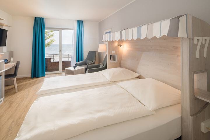 Room 14 of 60