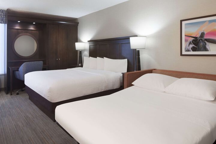 1 King Bed (9 of 12)