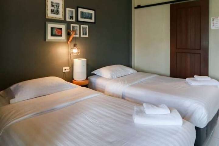 Room 12 of 63