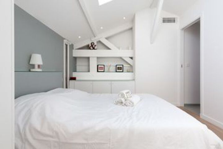 Room 10 of 21