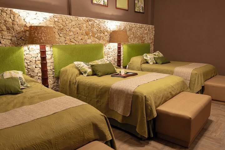 Room 2 of 57